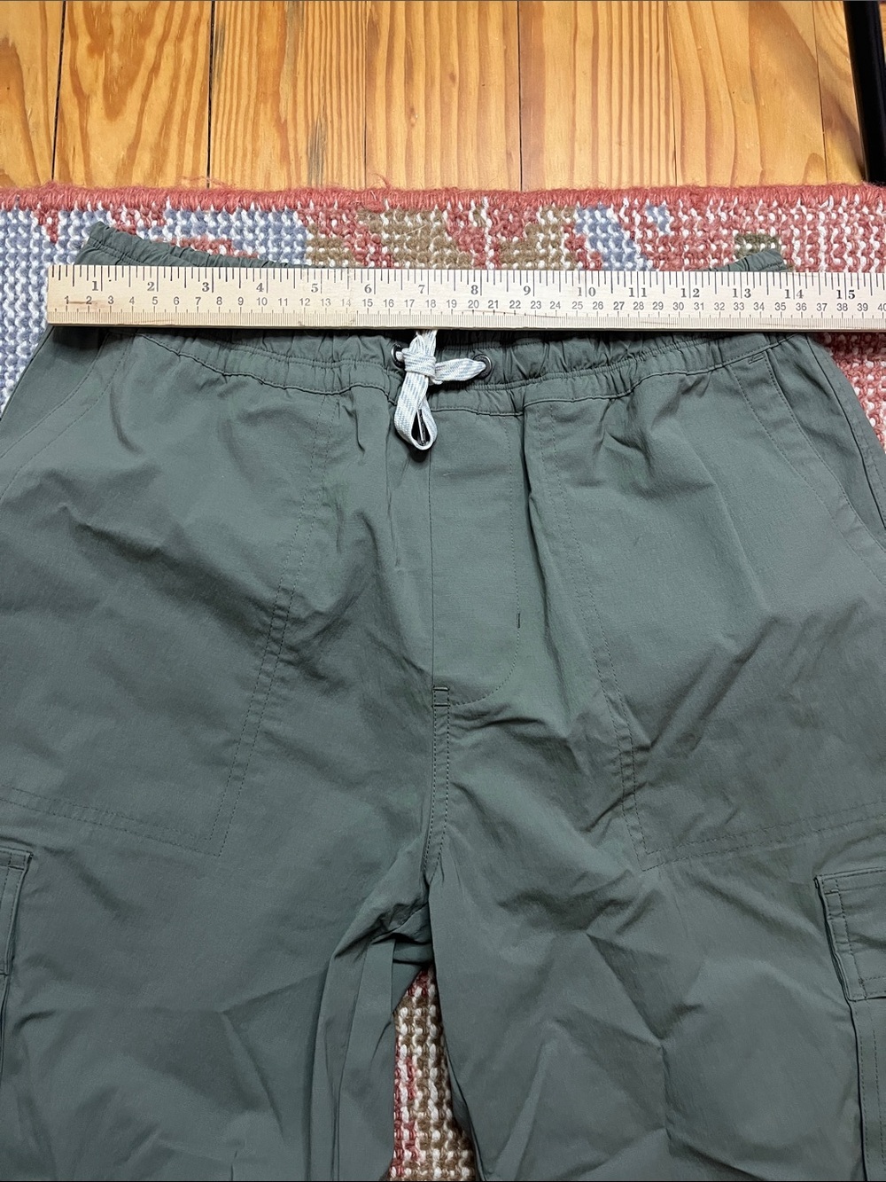 Vuori Cargo Joggers Green Men’s Size Small Performance Athletic Like New - Picture 2 of 9